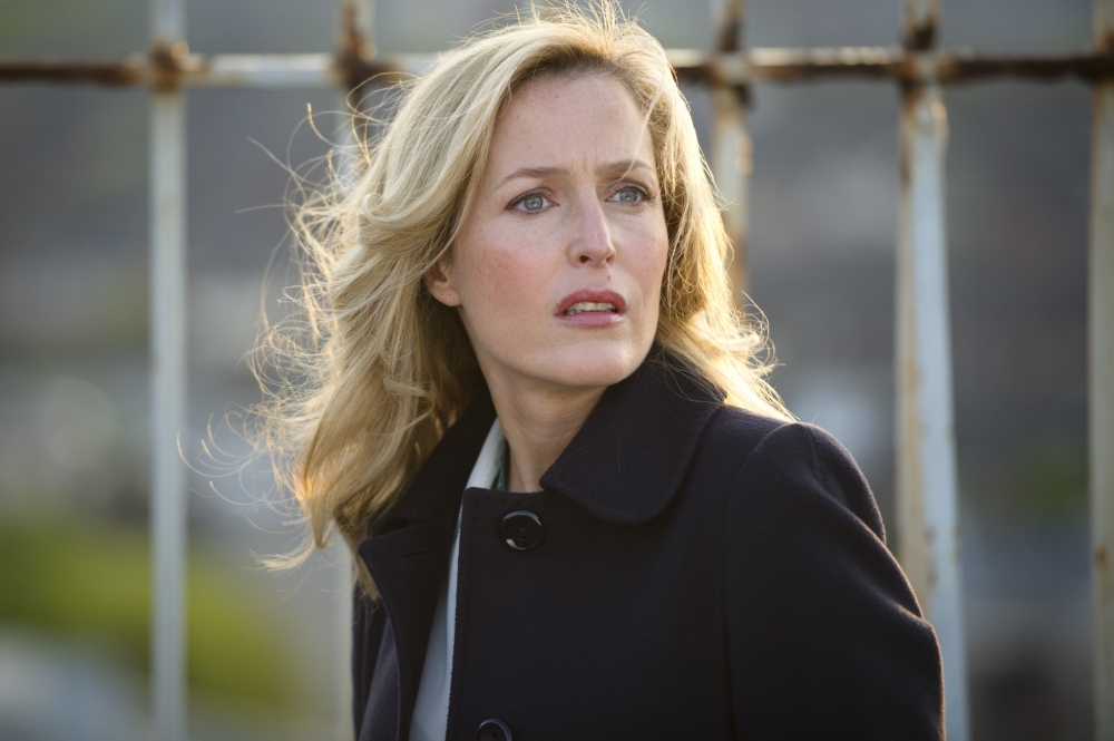 Programme Name: The Fall - TX: n/a - Episode: n/a (No. n/a) - Embargoed for publication until: n/a - Picture Shows: DSI Stella Gibson (Gillian Anderson) - (C) Artists Studio - Photographer: Steffan Hill